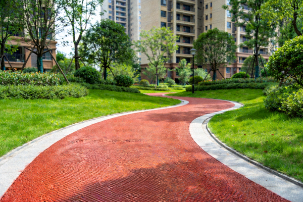 社区健身步道 - 环绕社区的塑胶健身步道